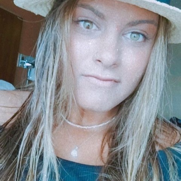 Meet your Posher, Alexandra - Picture 1 of 1